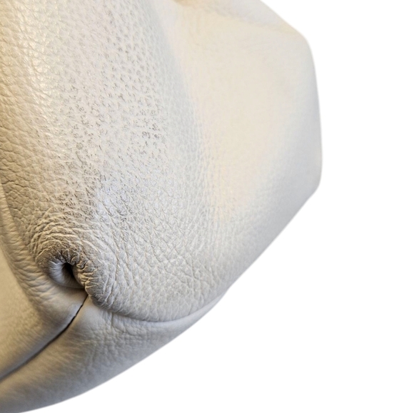 Coach Off White Pebble Grain Leather Purse - Picture 8 of 14